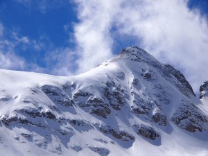 Acariciada por las nubes