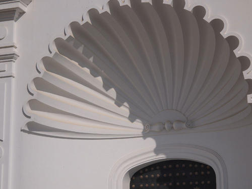 Parábola sombría                              